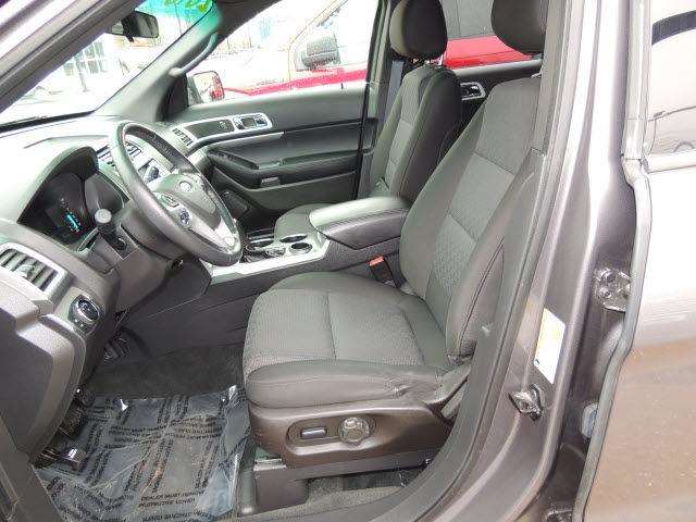 Ford Explorer 2014 photo 11